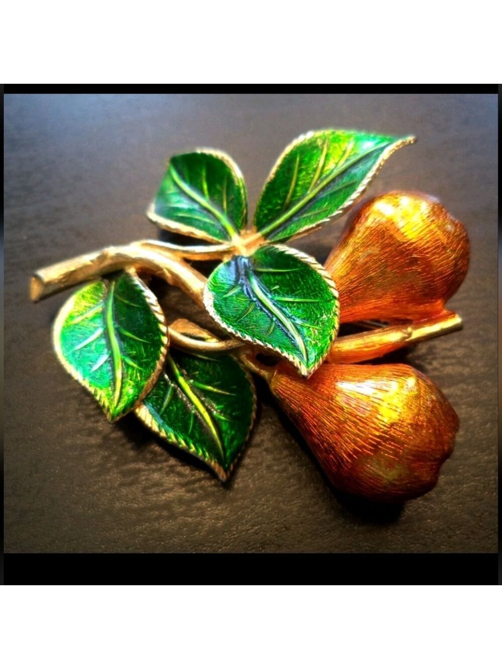 STUNNING VINTAGE ESTATE ENAMELED FLOWER FRUIT 1 7/8" BROOCH